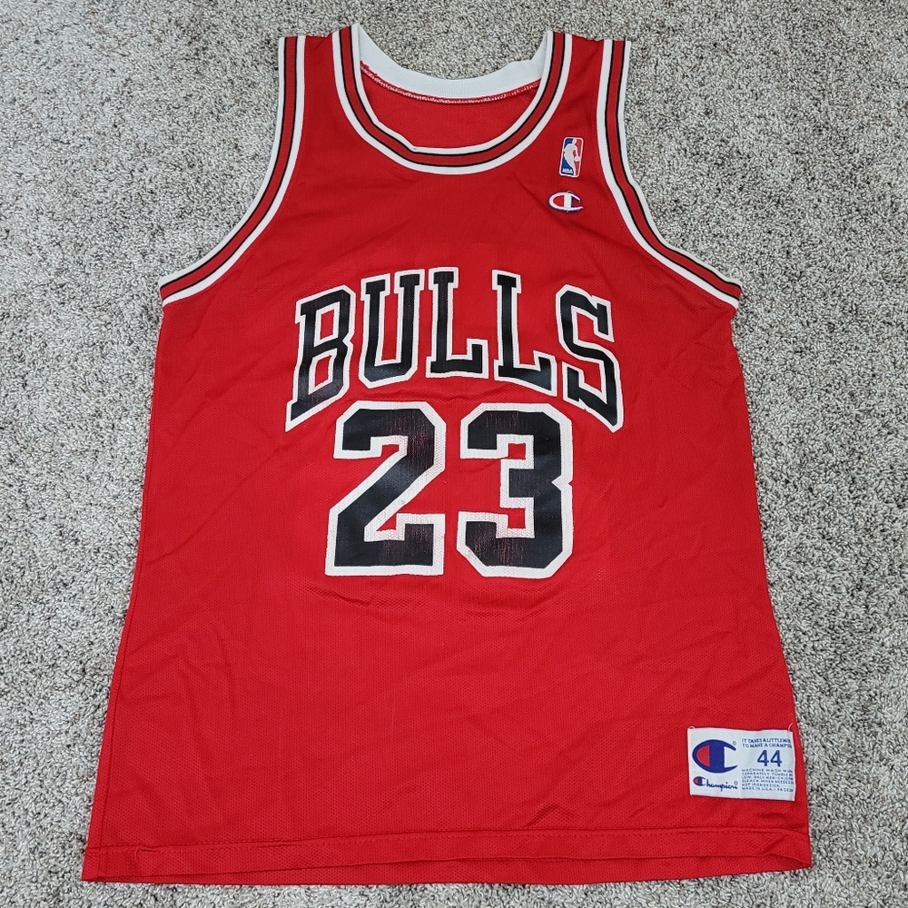 Vintage Champion Chicago Bulls Michael Jordan Basketball Jersey Size 44
